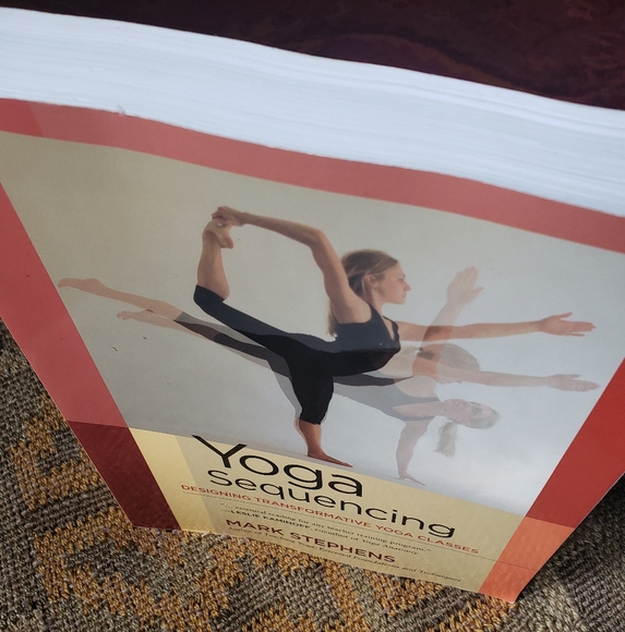 Yoga Book - Picture 3 of 5
